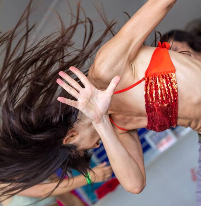 Scopri di più sull'articolo 02. DANZA JAZZ METODO SALES®